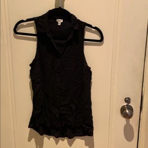 Splendid sleeveless button-down tank